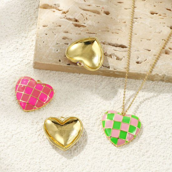 Image de 2 Pcs Breloques En Gros La Saint Valentin en Laiton Plaqué Or 18K Multicolore Émail Cœur Carreau 22mm x 20mm