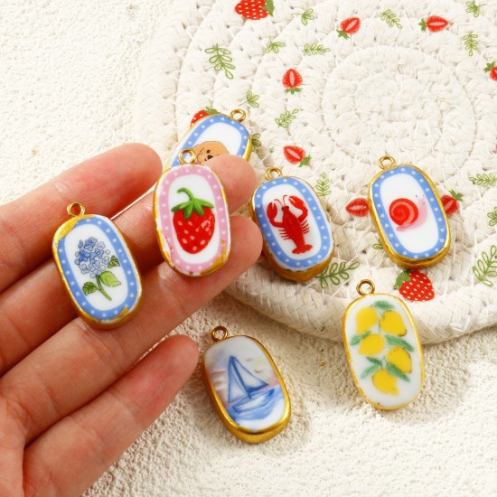 Picture of Eco-friendly PVD Waterproof Anti-Tarnish Hypoallergenic 304 Stainless Steel & Ceramic Pendants Wholesale 18K Real Gold Plated Oval Printed 3cm x 1.6cm