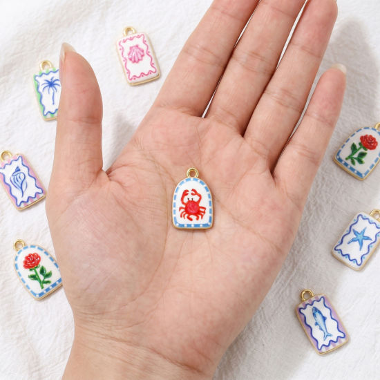 Image de 2 Pcs Breloques En Gros Respectueux de la Nature en Laiton Plaqué Or Véritable 18K Rose Animal Marin Imprimé