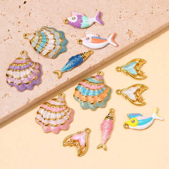 2 個 エコフレンドリー PVD 304ステンレス鋼 海ジュエリー チャーム 卸売り 18Kゴールドメッキ 多色 魚 シェル エナメル の画像