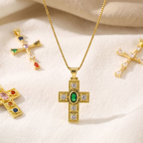 1 個 エコフレンドリー 真鍮+ジルコン 宗教 チャーム 卸売り 18Kリアルゴールドメッキ クロス十字架 の画像