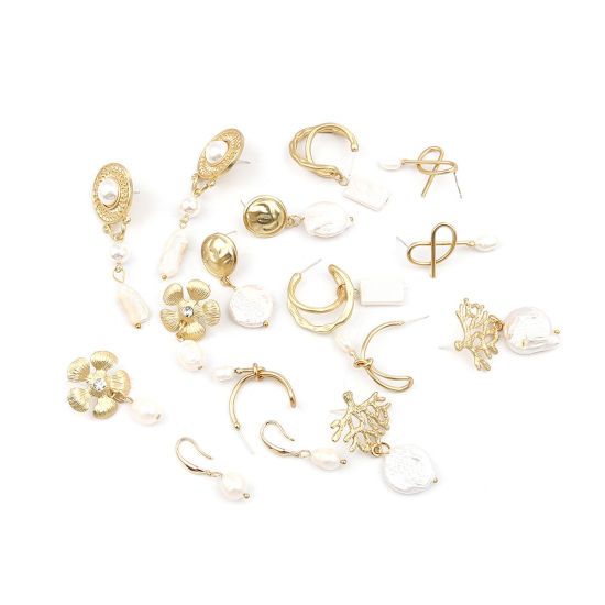 Immagine di Perla Orecchini a Perno Oro Opaco Bianco Nodo di corda 34mm x 30mm, Posta / Dimensioni Filo: (21 misura), 1 Paio