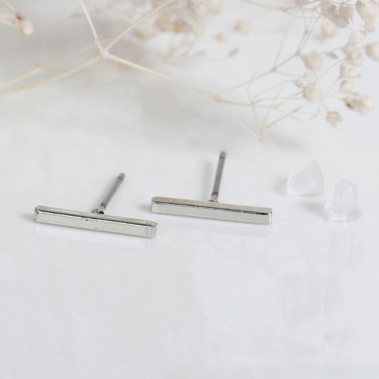 イヤリング シルバートーン 長方形 13mm x 2mm、 ワイヤーサイズ: （20号）、 1 ペア の画像