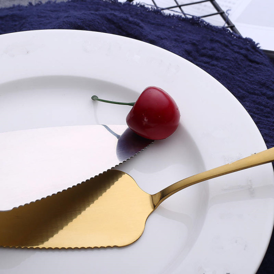 Image de Outil de Cuisson Couteau à Gâteau à Tarte Dentelé en Acier Inoxydable Or Rose 22.2cm x 4.7cm, 1 Pièce